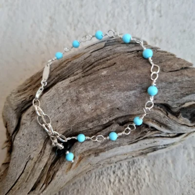 Blue ocean bracelet- Χειροποίητη ασημένια αλυσίδα με πέτρες σε τυρκουάζ χρωμα.