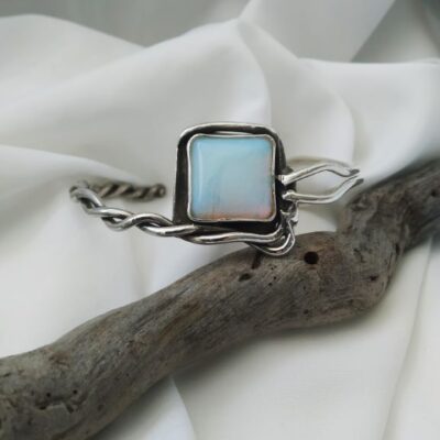 Ulexite stone cuff