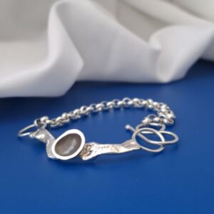 Unsymmetrical bracelet