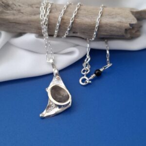 unsymmetrical necklace