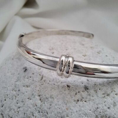 Dandelion silver cuff- Χειροποίητη ασημένια βέργα με μινιμαλ λεπτομέρειες