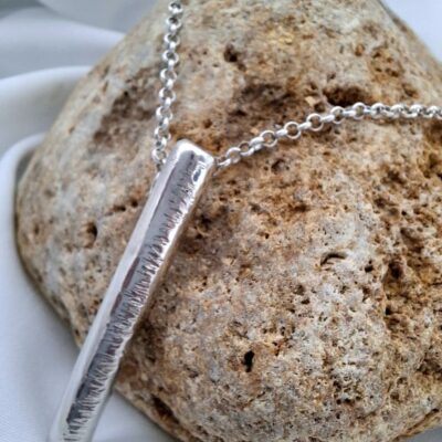 Silent Grace necklace-χειροποίητο σφυρήλατο κολιέ σε αλυσίδα