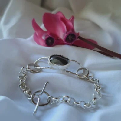 Midnight Hematite- χειροποίητο ασημένιο βραχιόλι με αλυσίδα και πέτρα Αιματίτη